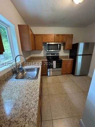 5920 Sw 59th St - Photo 7 of 18