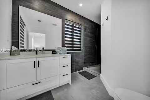 315 Nw 40th St - Photo 7 of 15