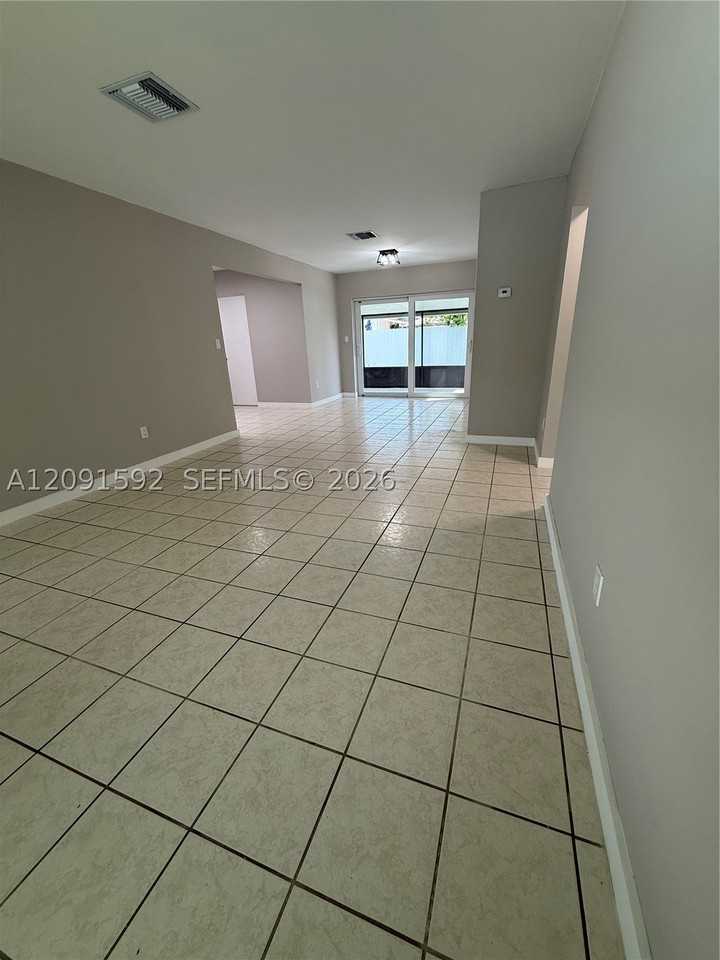 19433 Sw 103rd Ct #19433 - Photo 2 of 13