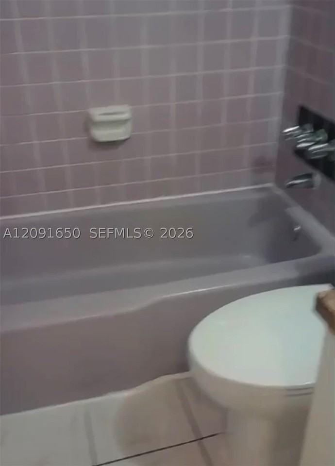 5627 Nw 4th Ave #A - Photo 4 of 5
