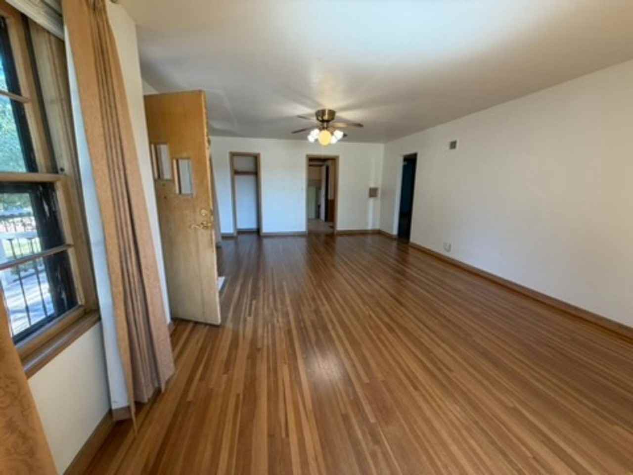 1312 S Jefferson Ave - Photo 4 of 33
