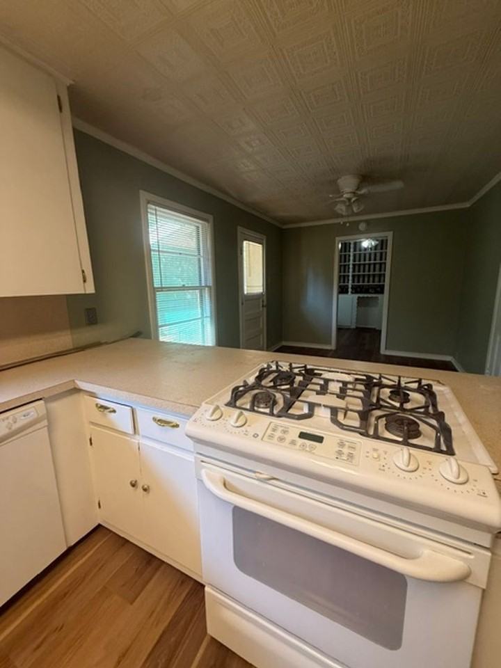 2349 S 35th St - Photo 4 of 19