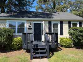 featured image of 122 S Ivy Ave