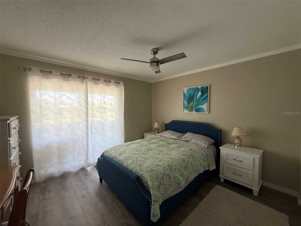 998 Bass Ct - Photo 6 of 14