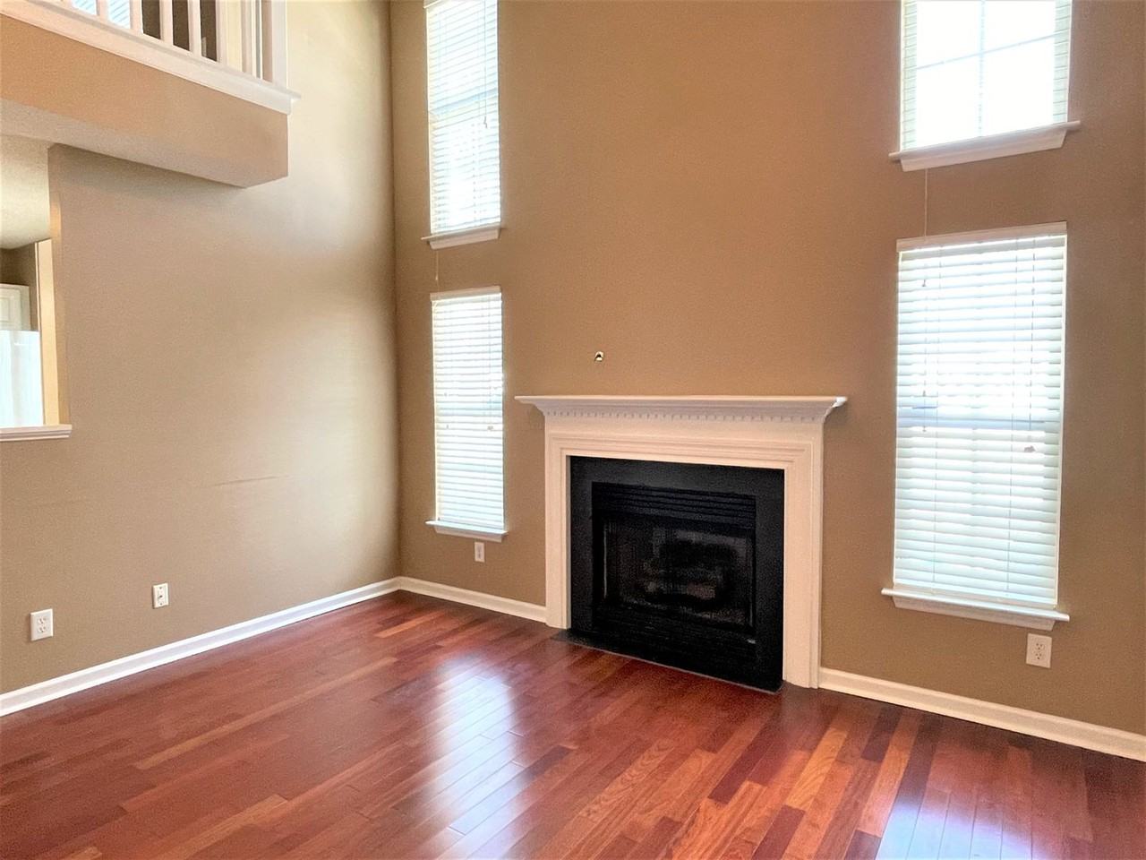 1160 Parsons Pl - Photo 6 of 30