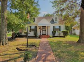 featured image of 623 Ratcliffe Ave