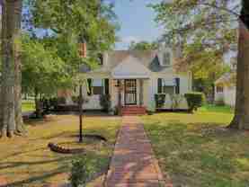 623 Ratcliffe Ave - Photo 1 of 1