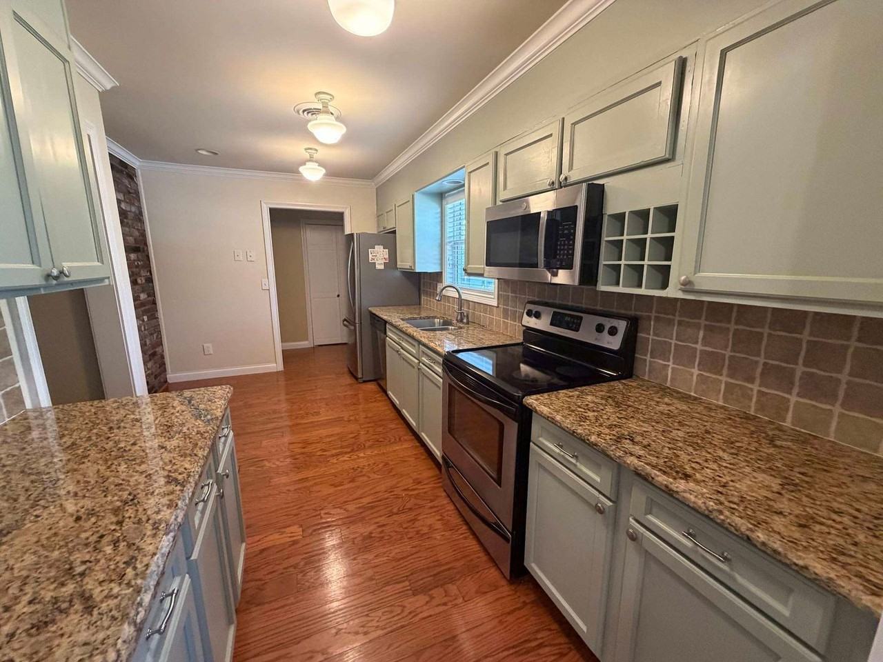 1309 Craig Rd - Photo 4 of 14