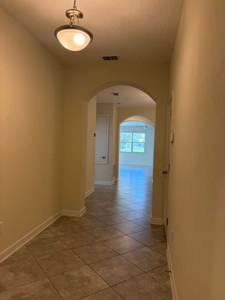 15055 Driftwater Dr - Photo 2 of 50