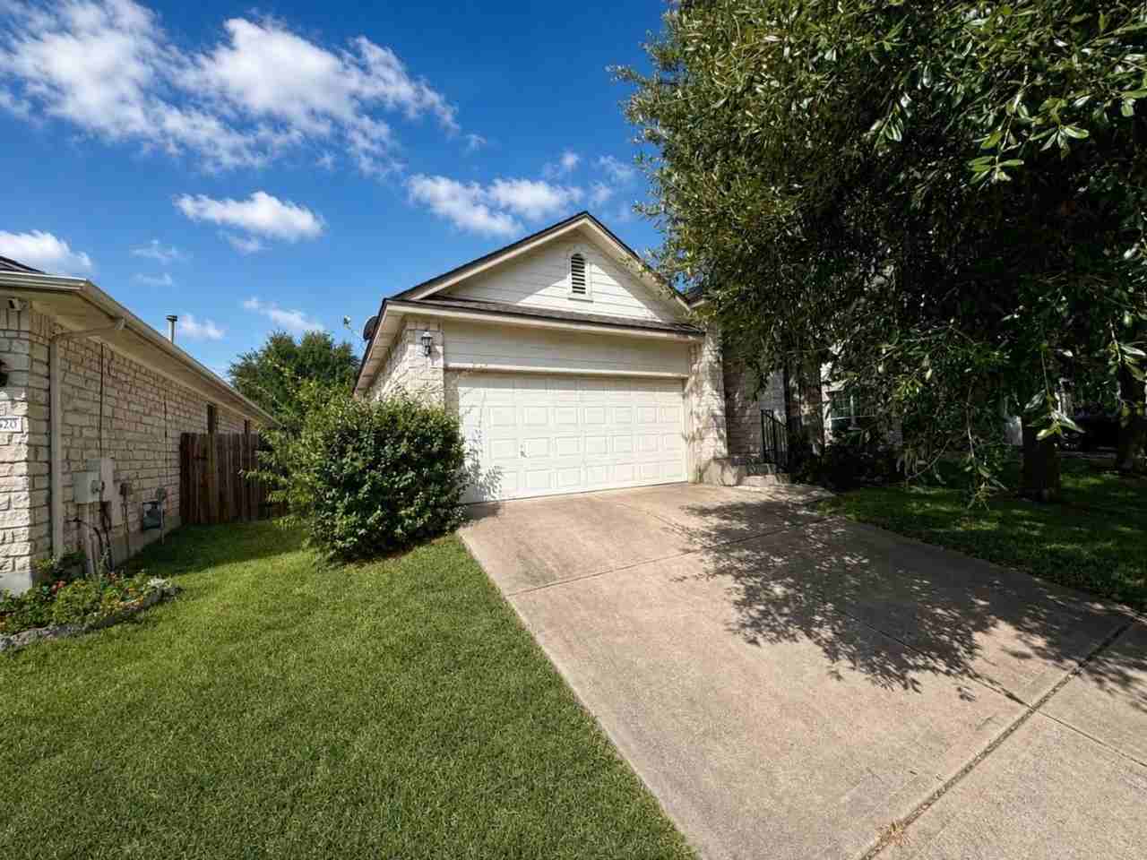14700 Springs Edge Dr - Photo 2 of 26