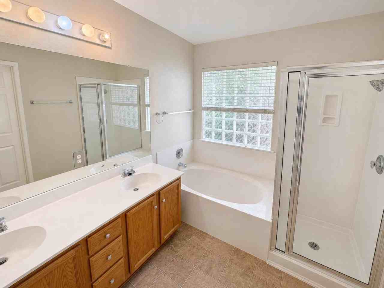 14700 Springs Edge Dr - Photo 5 of 26