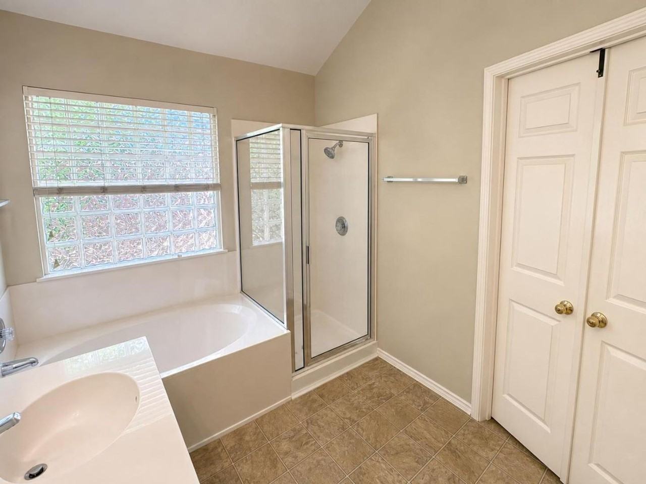 14700 Springs Edge Dr - Photo 6 of 26