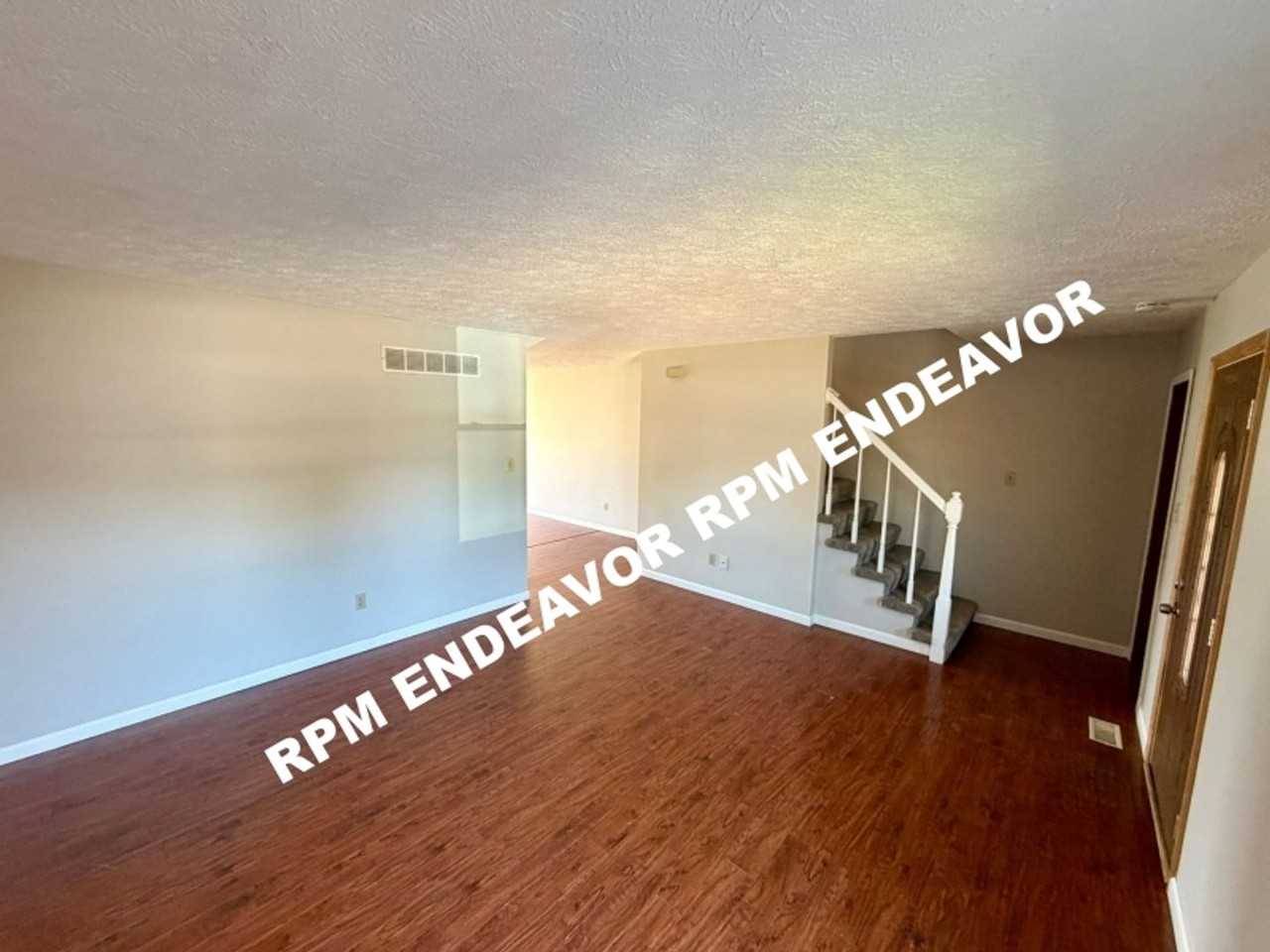 1368 Deerfield Estates Dr - Photo 4 of 17
