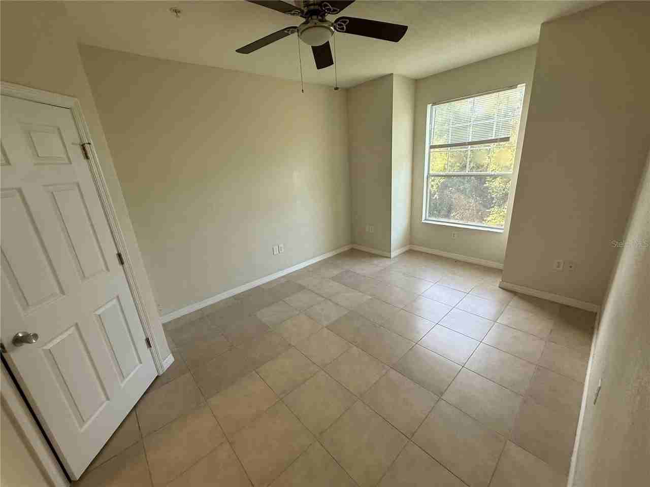 1995 Erving Cir #307 - Photo 4 of 11