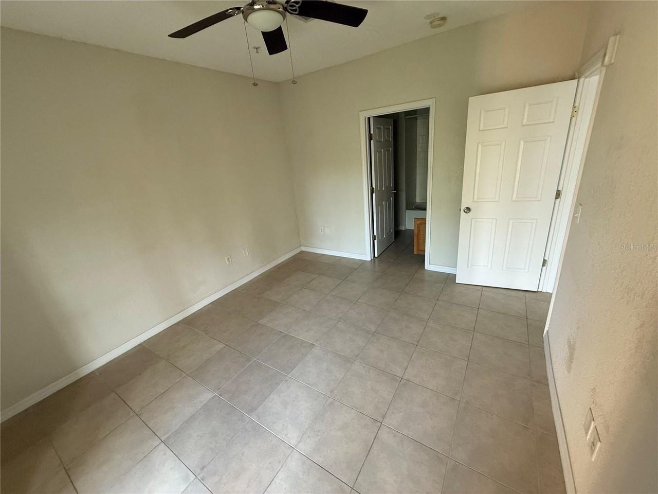 1995 Erving Cir #307 - Photo 7 of 11