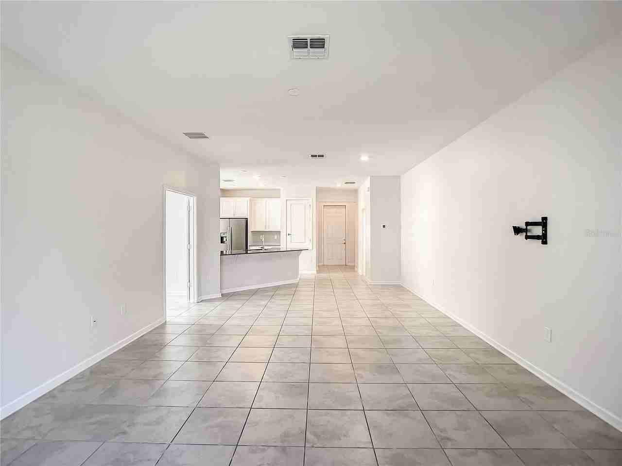 1851 Dumbleton Pl - Photo 4 of 50