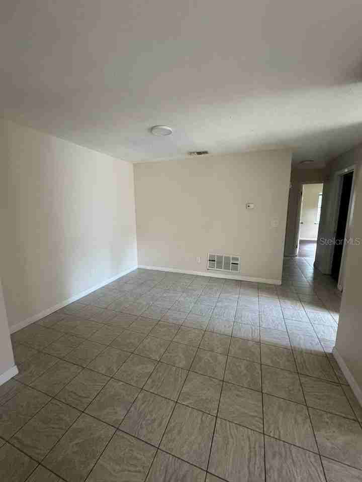 4153 Se 21st Ct - Photo 5 of 8