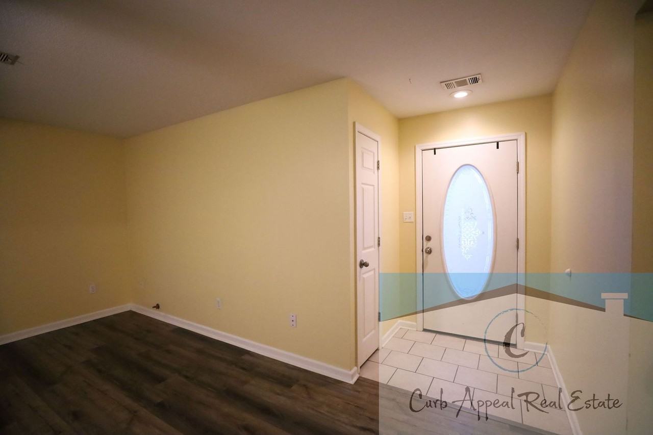 3704 Keely Dr - Photo 3 of 30