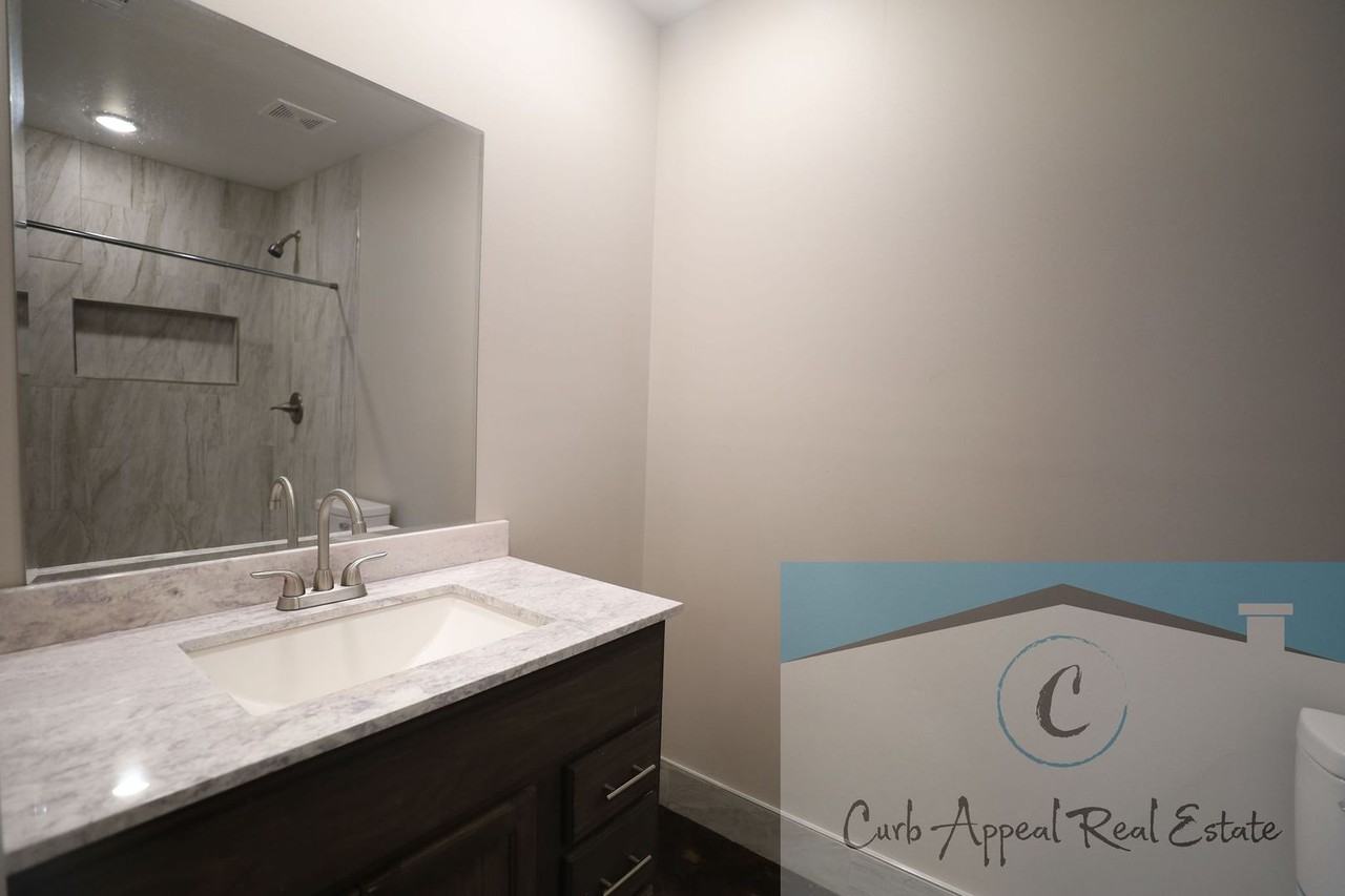 1005 Belt St - Photo 6 of 15