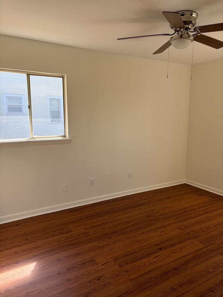 356 Fontaine St - Photo 6 of 11
