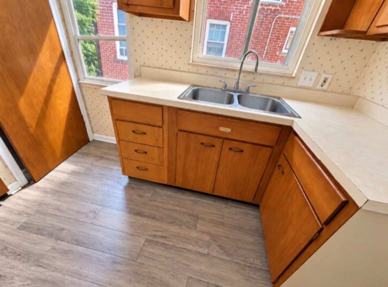 3656 Torrance Dr - Photo 4 of 9