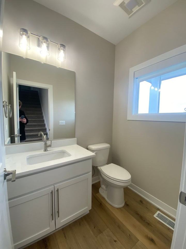 1526 S Kings Grove Ave - Photo 5 of 15