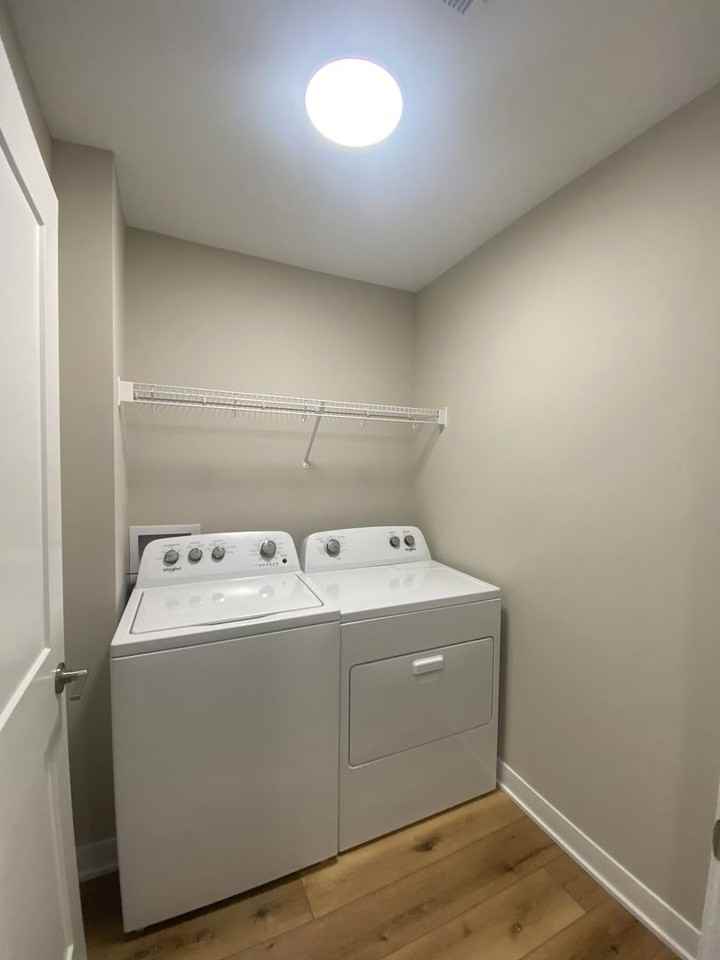 1526 S Kings Grove Ave - Photo 6 of 15