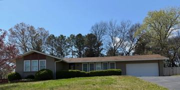 featured image of 10928 Dundee Rd