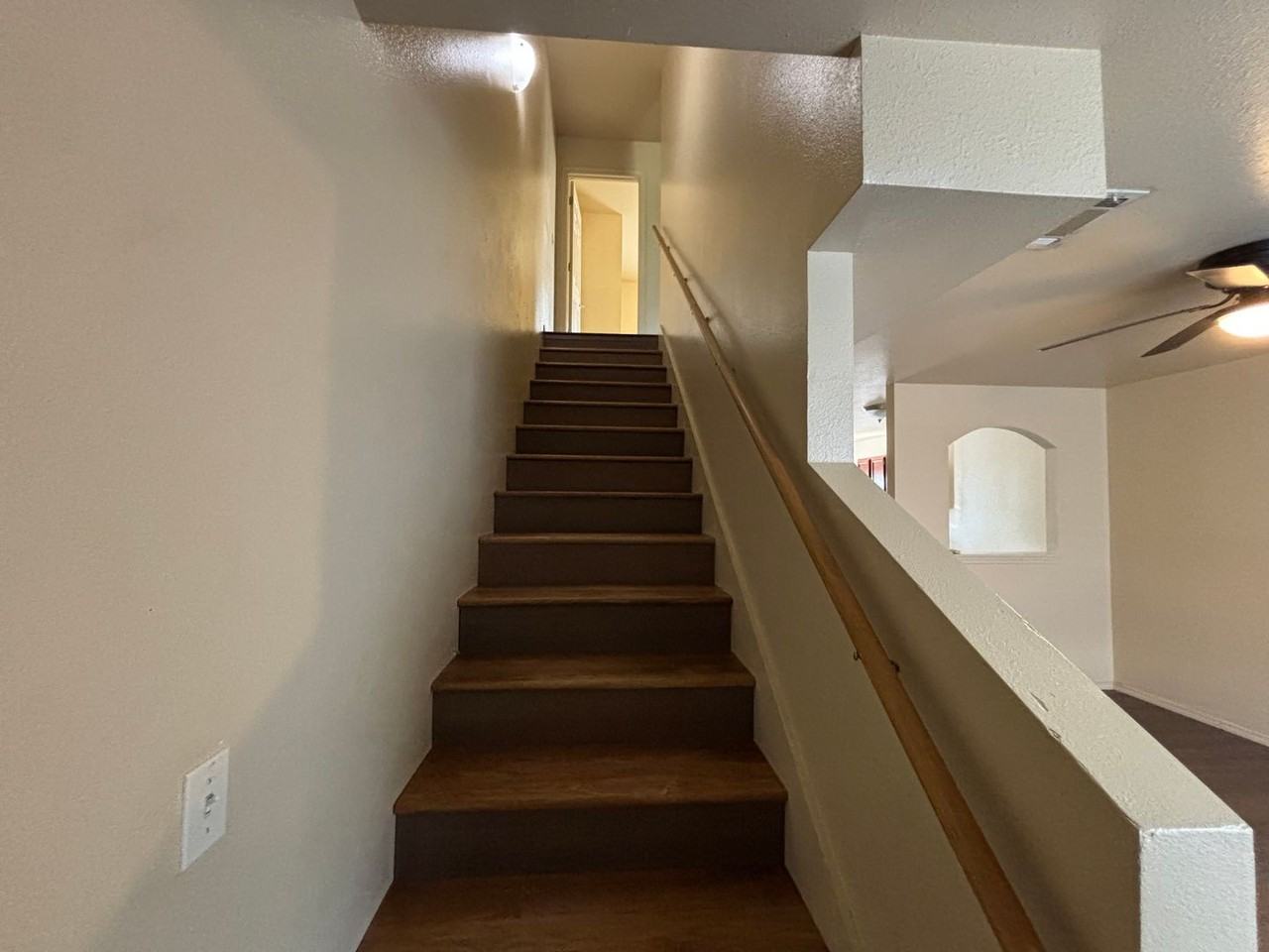 1125 E 9th St #AD - Photo 6 of 9