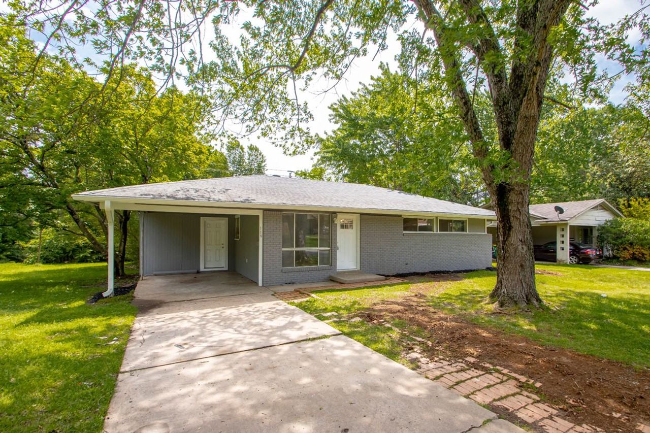 119 Poinsetta Dr - Photo 4 of 36