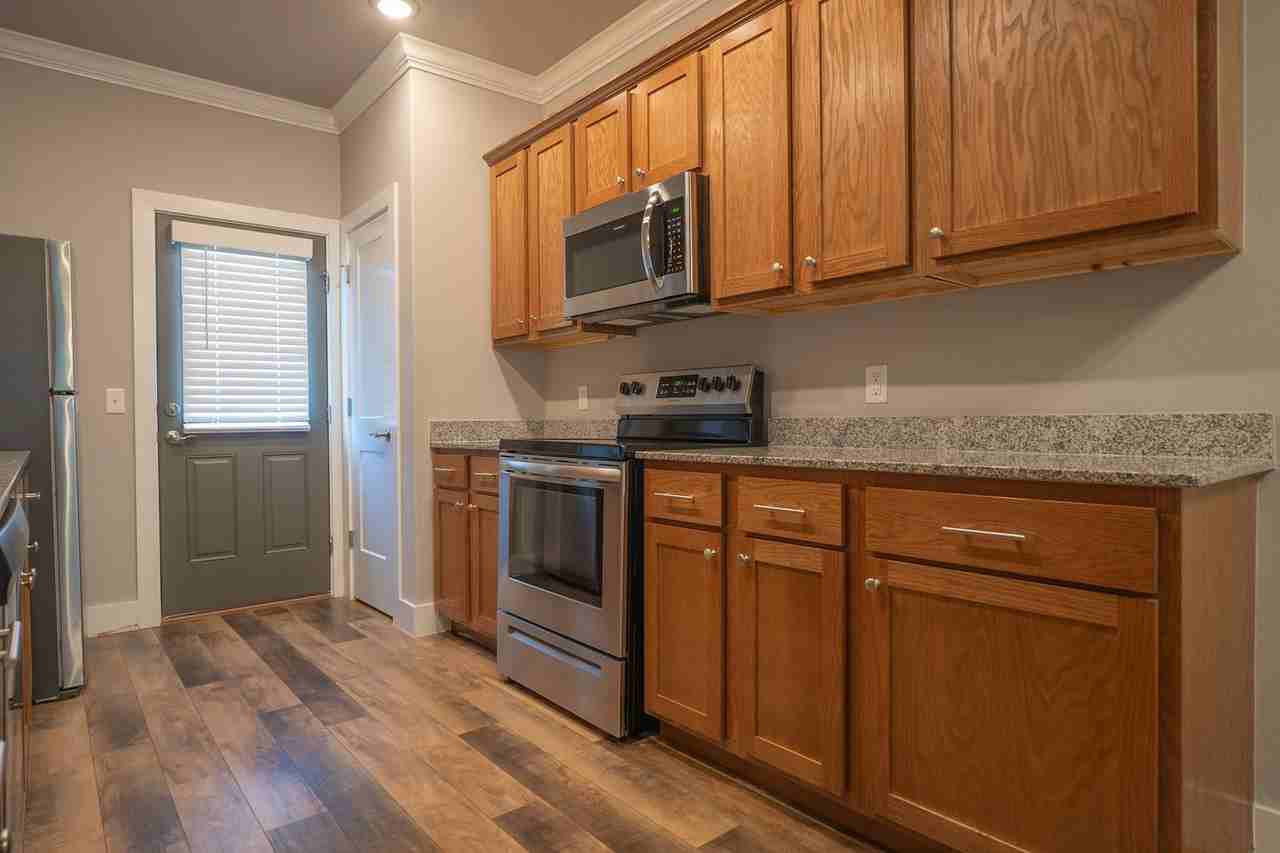 1927 Booker Cir - Photo 7 of 22