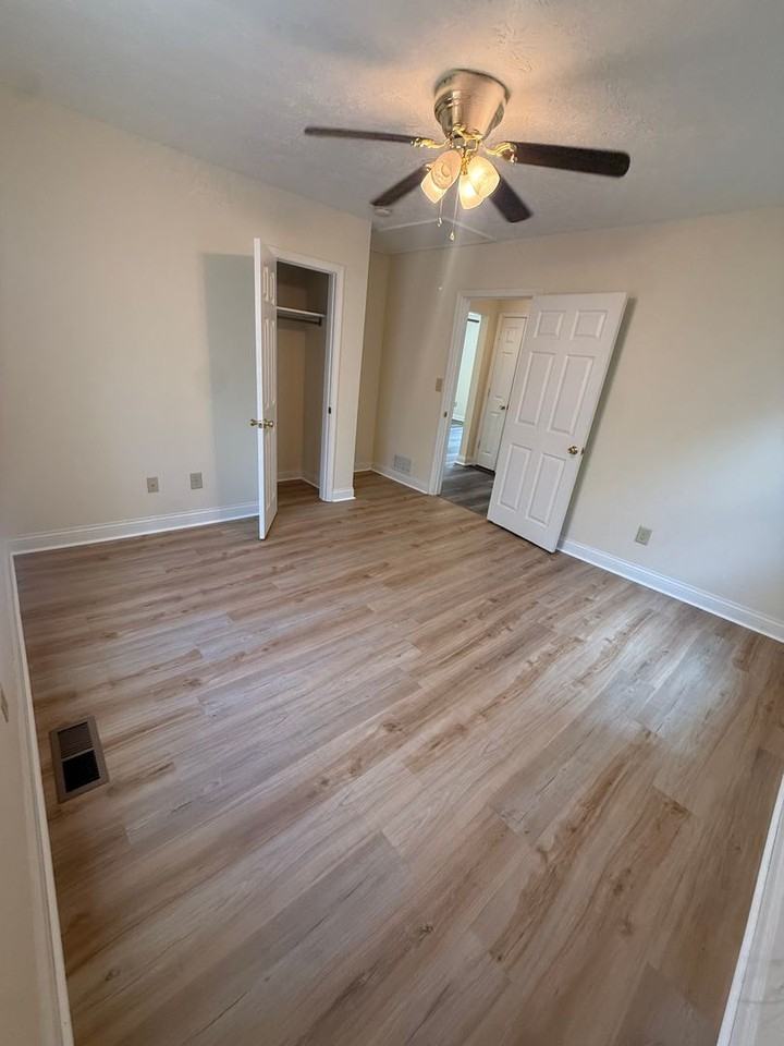 624 Addison Ave - Photo 4 of 9