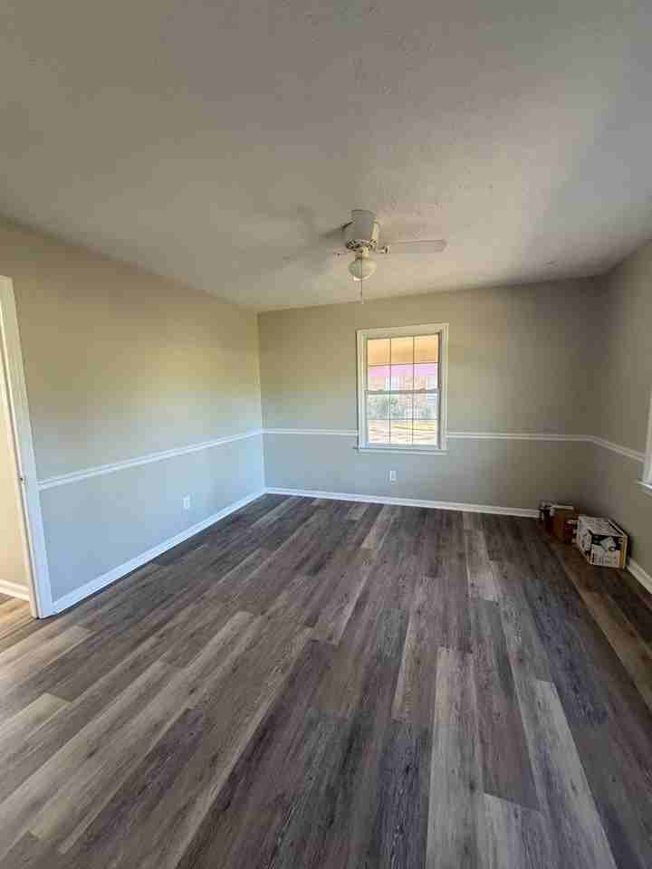 916 Old Wadley Rd - Photo 4 of 29