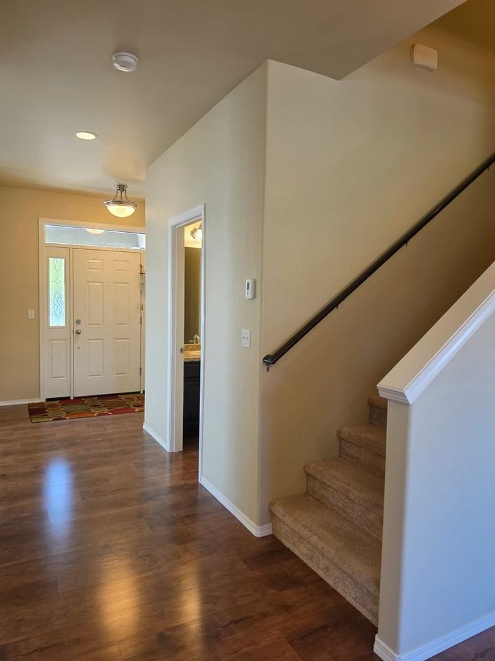 21697 Nw Monterey Loop - Photo 3 of 24