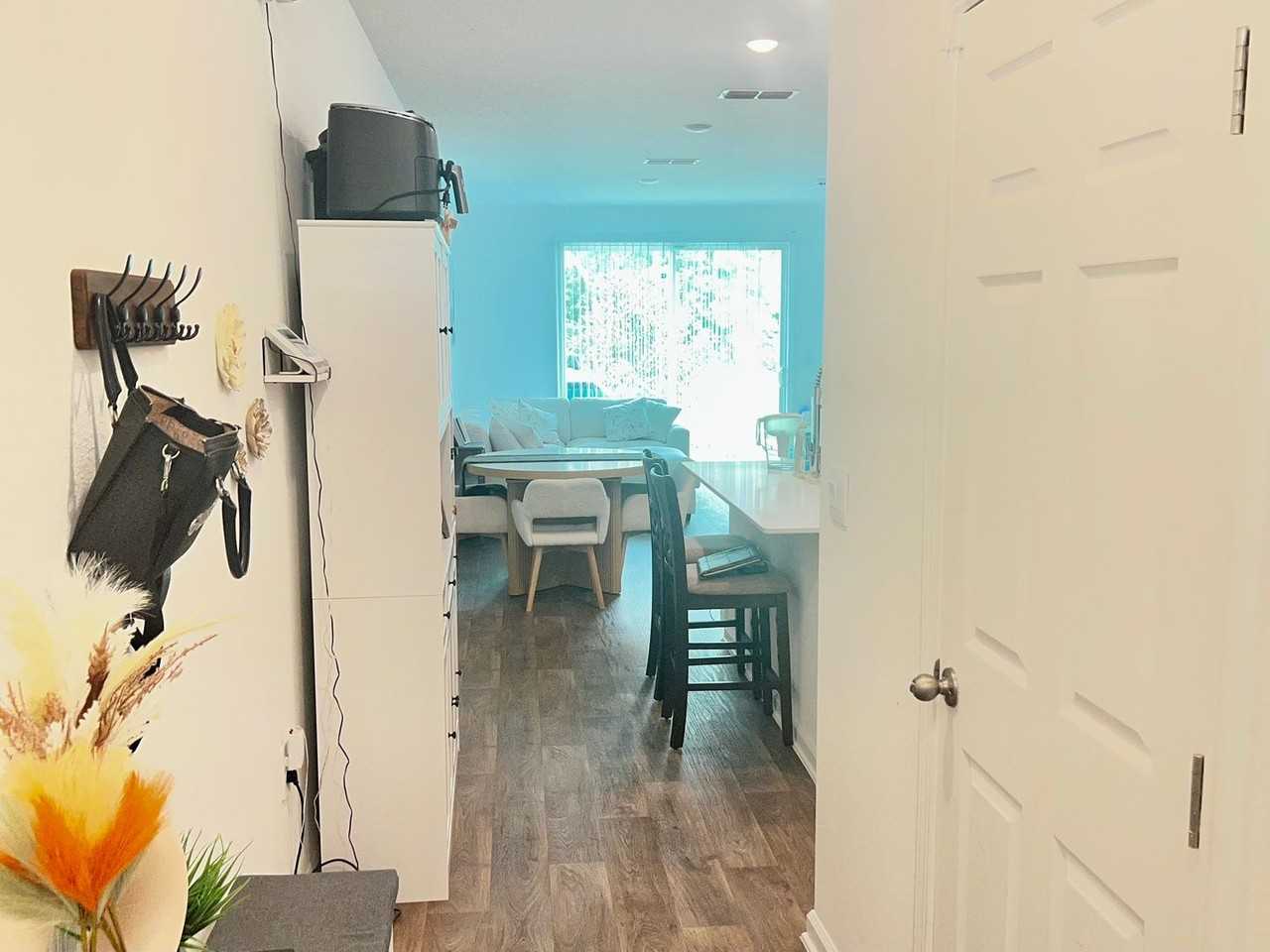 646 Celtic Dr - Photo 3 of 25