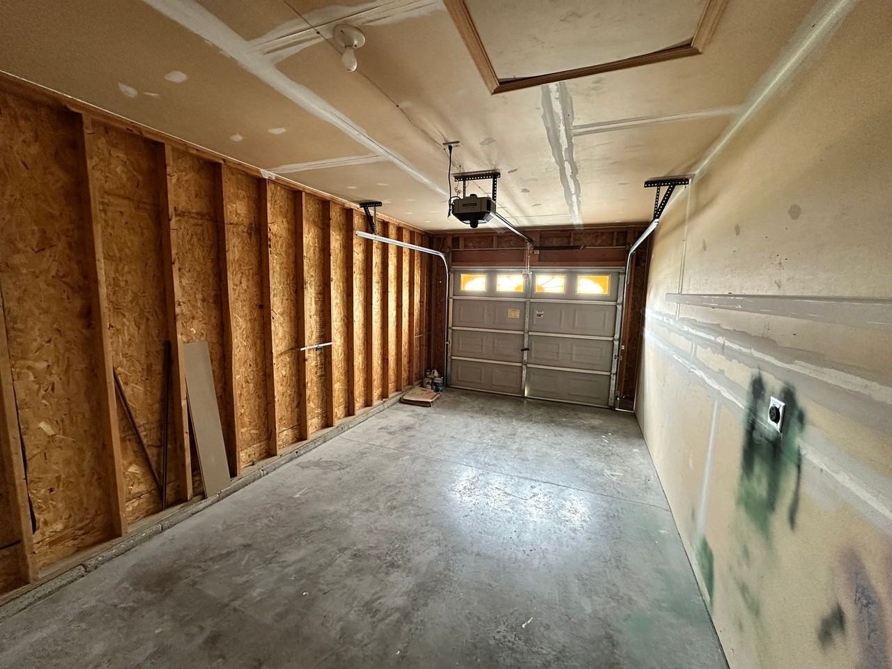 206 Lighthouse Dr - Photo 3 of 41