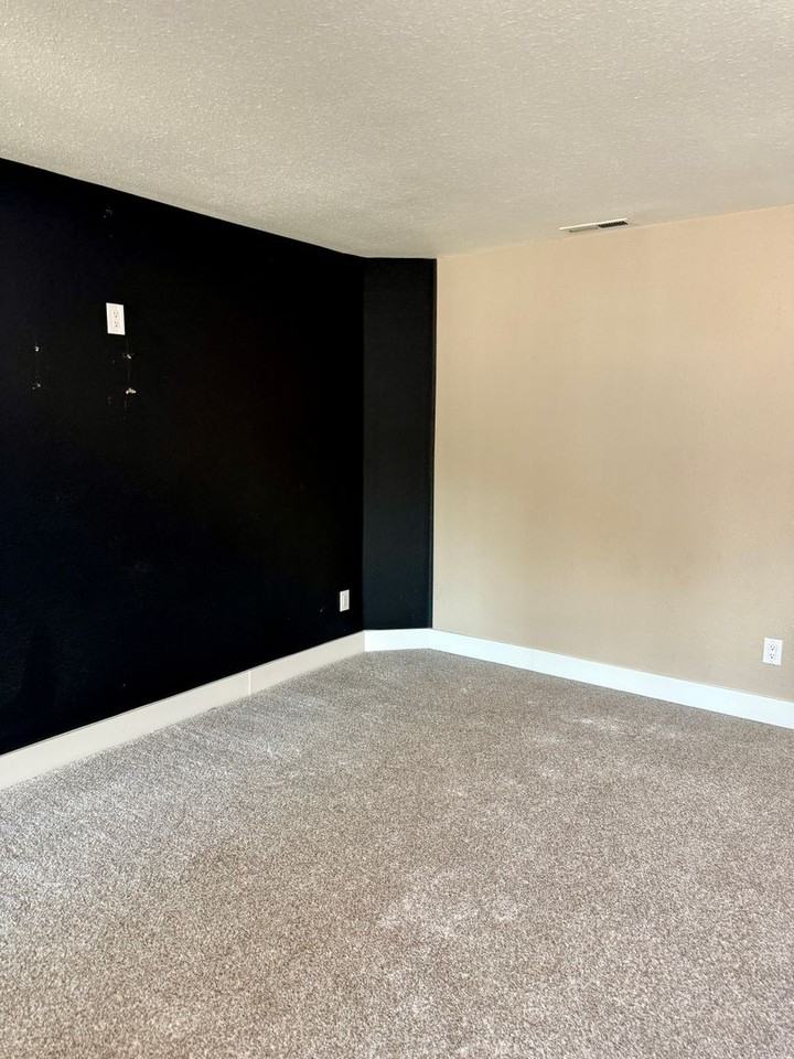 3100 W Sheryl Dr - Photo 2 of 48