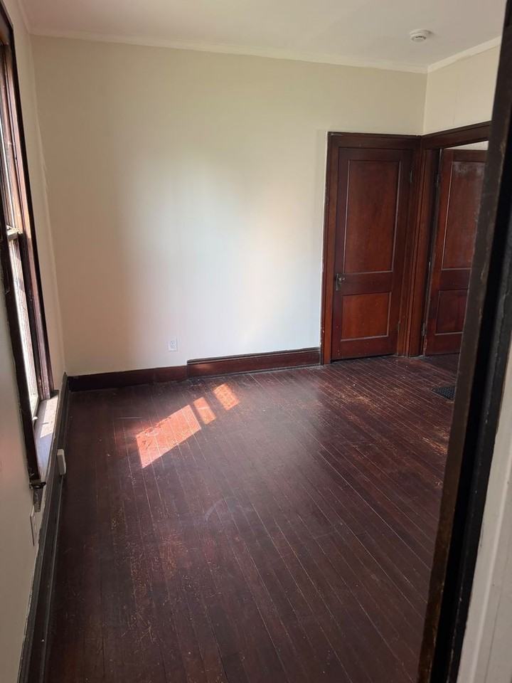 331 W Johnny Lytle Ave - Photo 5 of 9