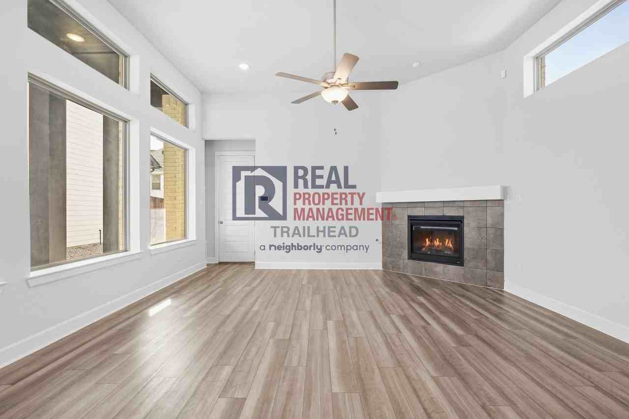 14409 Balmoral Pl - Photo 7 of 17