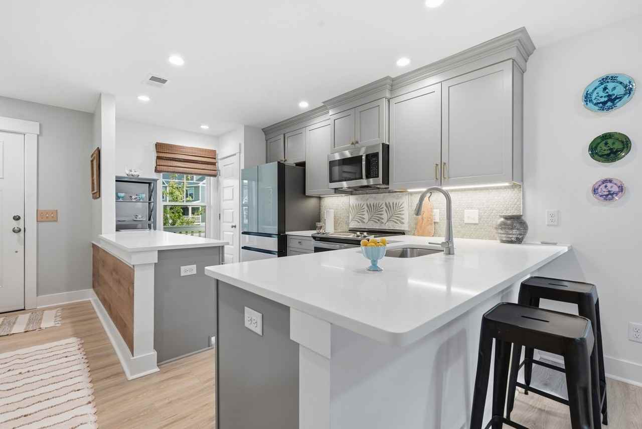 46 Old Stoney Ln - Photo 6 of 35