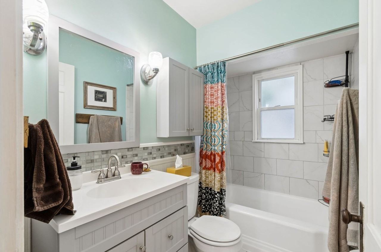 2996 Woodbine Pl - Photo 6 of 14