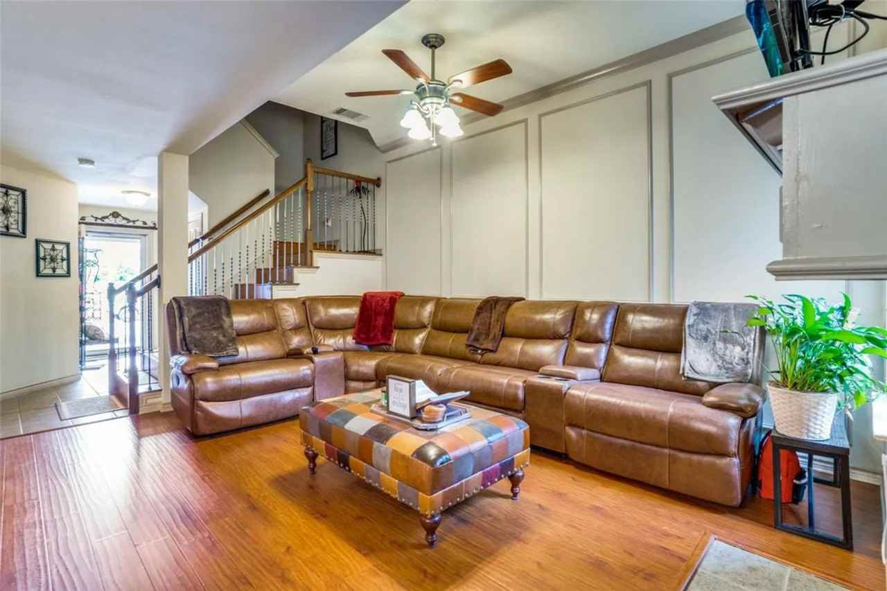 12629 Oceanside Dr - Photo 3 of 21