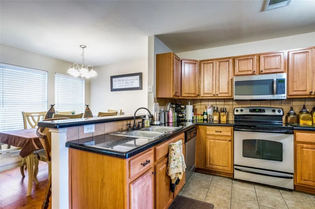 12629 Oceanside Dr - Photo 6 of 21