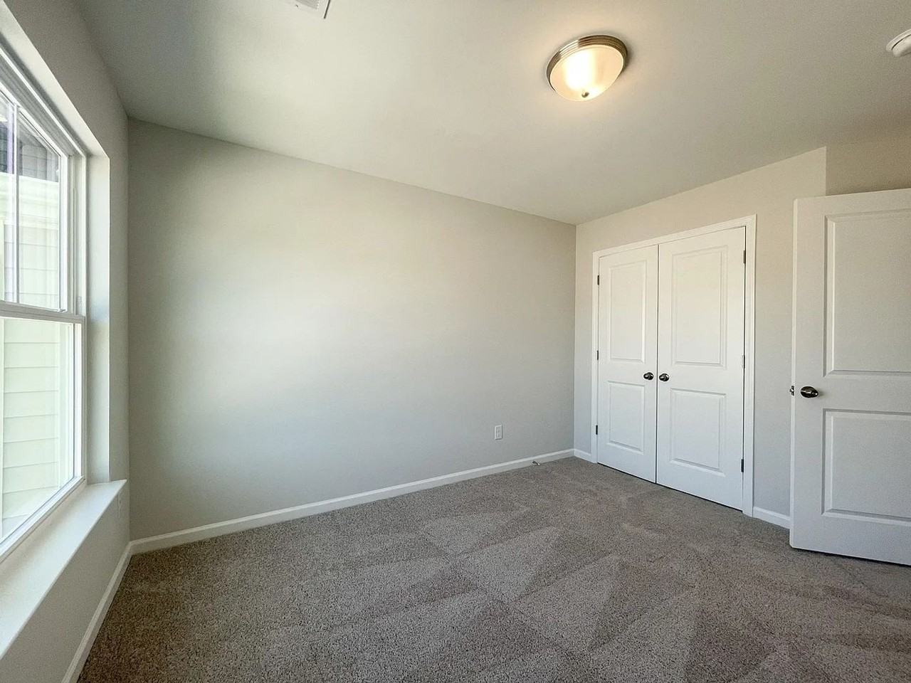 305 Dipsea Spg - Photo 7 of 13