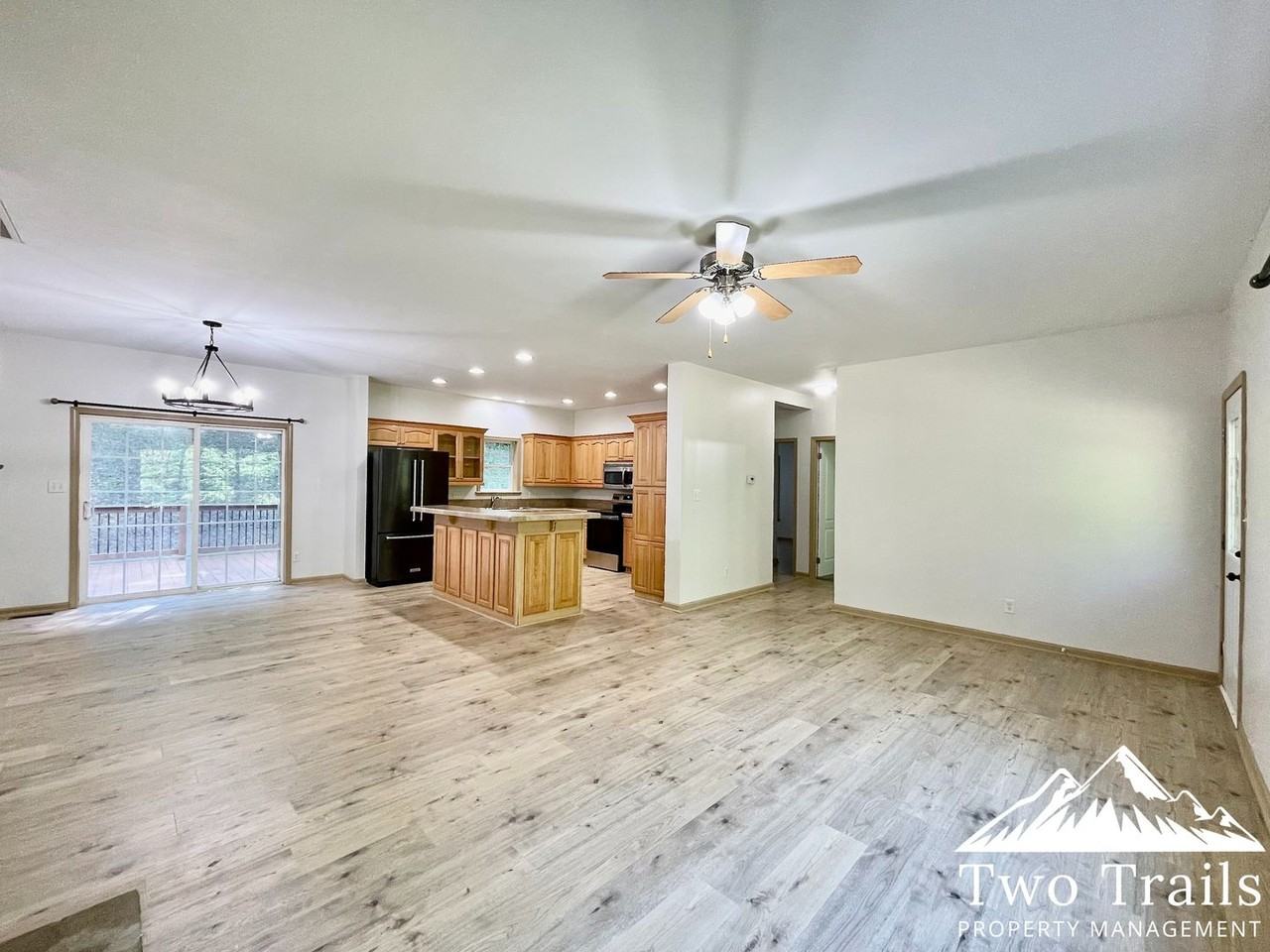 5282 Brevard Rd - Photo 3 of 16