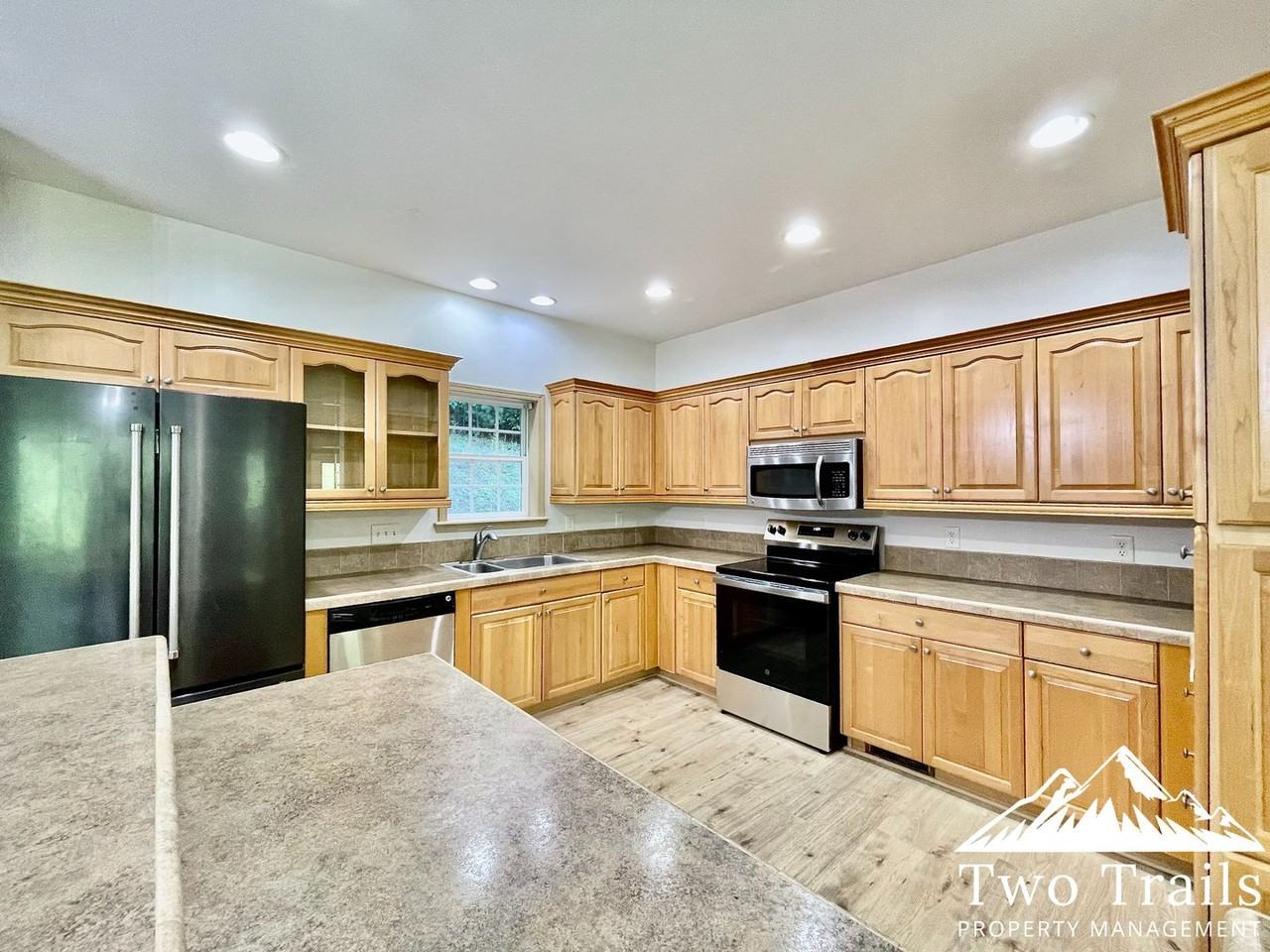 5282 Brevard Rd - Photo 6 of 16