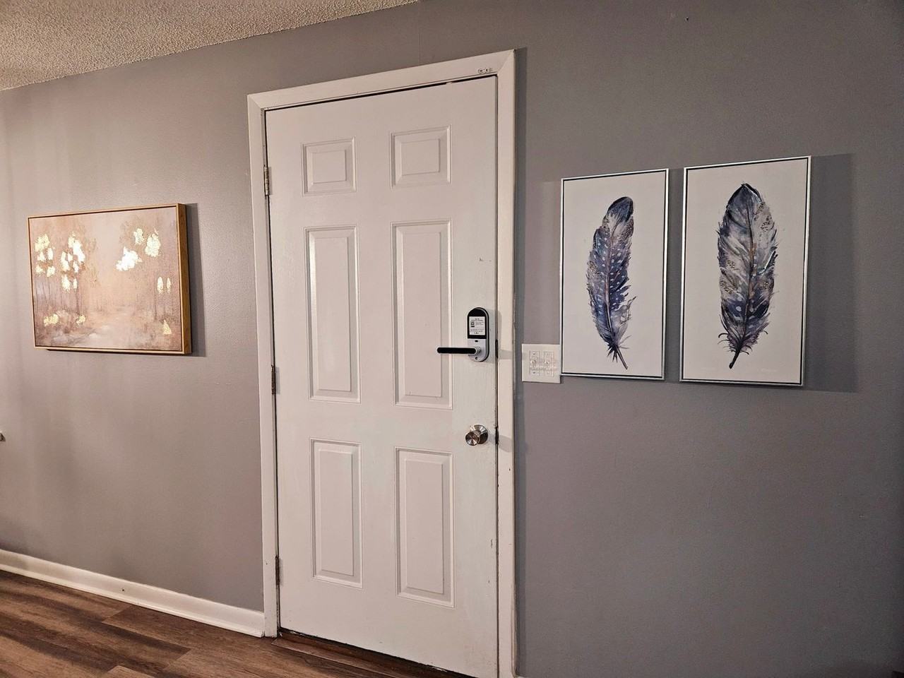 2438 Fernside Rd - Photo 2 of 26