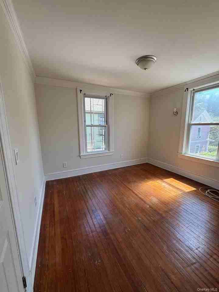 253 Sea Cliff Ave #1 - Photo 5 of 17
