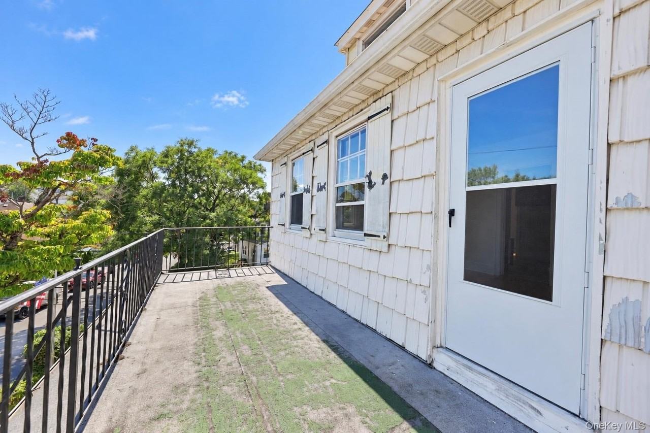 123 Wallace St - Photo 6 of 14