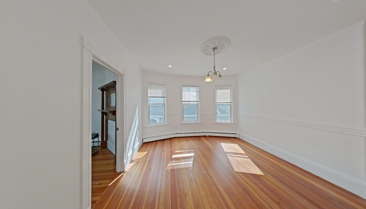 39 Newport St #2 - Photo 3 of 11